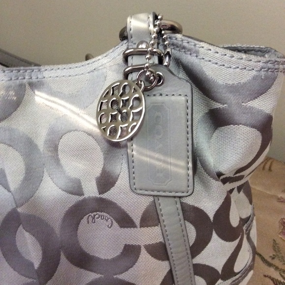 Authentic Coach bag - Picture 2 of 6